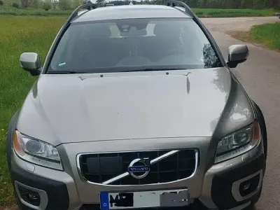 Używany Volvo XC70 Summum 215 KM (158 kW) 2011 Szary Kombi