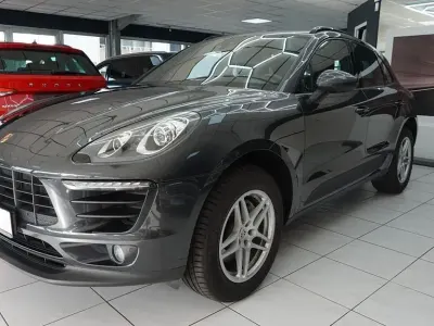 Gebraucht Porsche Macan 252 PS (185 kW) 2018 Grau SUV