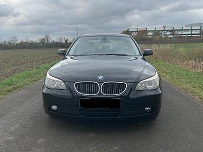 BMW 523
