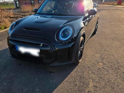 Gebraucht Mini Cooper 135 kW (184 PS) 2021 Schwarz Kleinwagen