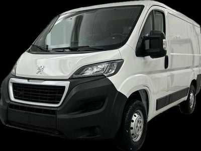 Gebraucht Peugeot Boxer 140 PS (102 kW) 2021 Weiß Van