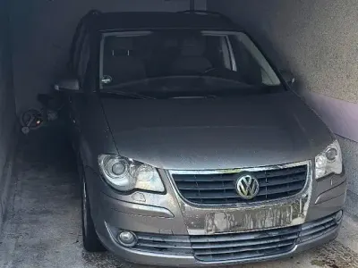 Gebraucht VW Touran 140 PS (102 kW) 2007 Grau Van / Kleinbus