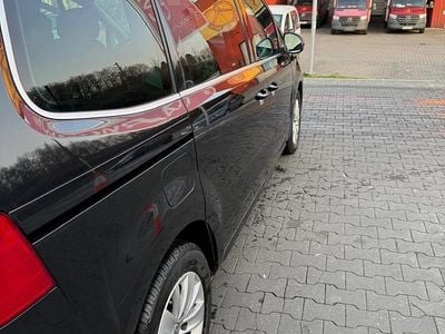 Gebraucht VW Sharan 136 PS (100 kW) 2011 Schwarz Van / Kleinbus