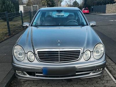 Gebraucht Mercedes E320 204 PS (150 kW) 2003 Grau Limousine