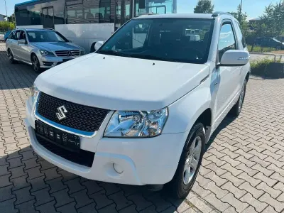 Gebraucht Suzuki Grand Vitara 129 PS (94 kW) 2012 Weiß SUV