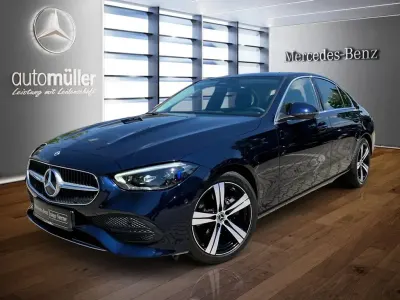 Gebraucht Mercedes C200 Avantgarde 204 PS (150 kW) 2023 Blau Limousine