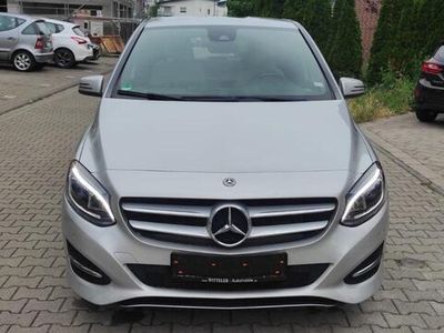 Mercedes B200