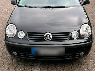 Używany VW Polo 64 KM (47 kW) 2002 Czarny Sedan/Limuzyna