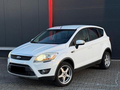 Gebraucht Ford Kuga Titanium 136 PS (100 kW) 2009 Weiß SUV