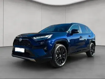 Używany Toyota RAV4 Hybrid Comfort 224 KM (164 kW) 2023 Zielony SUV