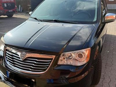 Gebraucht Lancia Voyager Platinum 177 PS (130 kW) 2013 Schwarz Van / Kleinbus