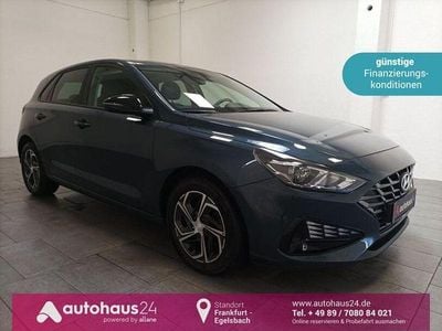 Gebraucht Hyundai i30 120 PS (88 kW) 2022 Blau Limousine