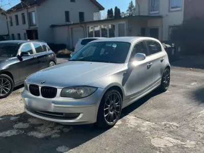 Gebraucht BMW 118 143 PS (105 kW) 2011 Silber Kleinwagen