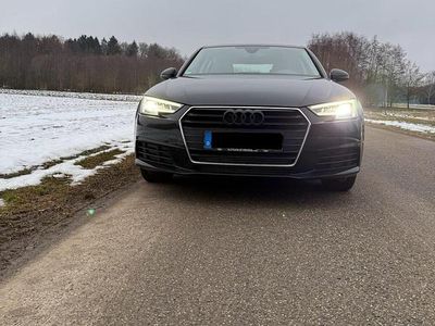 Gebraucht Audi A4 Business 190 PS (139 kW) 2019 Schwarz Limousine