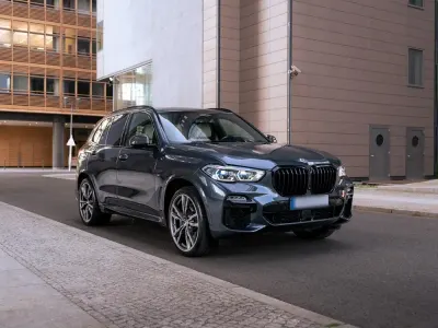 Gebraucht BMW X5 M50 530 PS (389 kW) 2021 Blau SUV