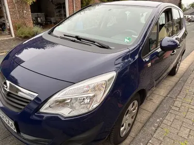 Gebraucht Opel Meriva Edition 101 PS (74 kW) 2011 Blau Van / Kleinbus