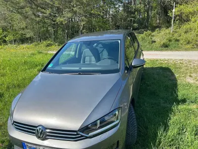 Używany VW Golf Sportsvan Comfortline 86 KM (63 kW) 2016 Szary Minivan