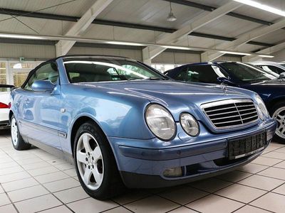 Blau Gebraucht 2000 Mercedes CLK200 Elegance Cabrio | 7.450 € (Etwas zu teuer)