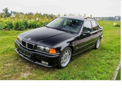 Second-hand BMW M3 286 CP (210 kW) 1995 Negru Berlinǎ