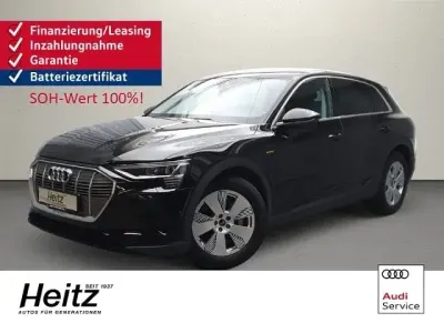 Gebraucht Audi e-tron Comfort 230 kW (313 PS) 2022 Brillantschwarz SUV