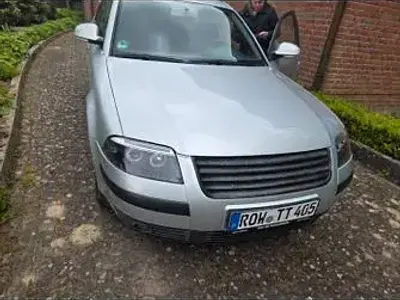 Usata VW Passat Comfortline 131 CV (96 kW) 2005 Argento Station wagon