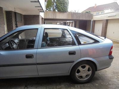 Gebraucht Opel Vectra 1996 Blau Kleinwagen