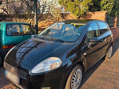 Gebraucht Fiat Grande Punto 77 PS (56 kW) 2009 Schwarz Kleinwagen