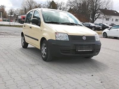 Second-hand Fiat Panda 55 CP (40 kW) 2010 Galben Hatchback