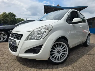 Gebraucht Suzuki Splash 68 PS (50 kW) 2013 Weiß Kleinwagen