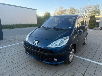 Occasion Peugeot 1007 109 PK (80 kW) 2006 Blauw MPV