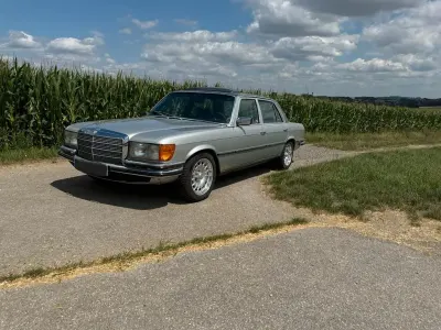 Gebraucht Mercedes 450 224 PS (164 kW) 1974 Silber Limousine