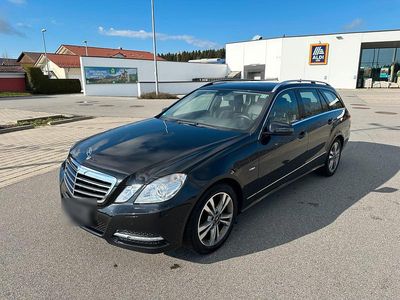 Second-hand Mercedes E250 204 CP (150 kW) 2012 Negru Break