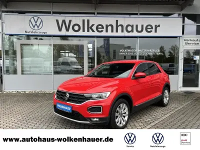 Używany VW T-Roc Sport 150 KM (110 kW) 2021 Czerwony SUV