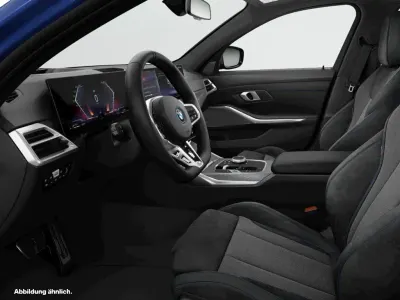 Usata BMW 330e Comfort Edition 292 CV (214 kW) 2025 Blu Station wagon