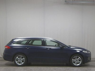Gebraucht Ford Mondeo Titanium 150 PS (110 kW) 2020 Blazerblau Kombi