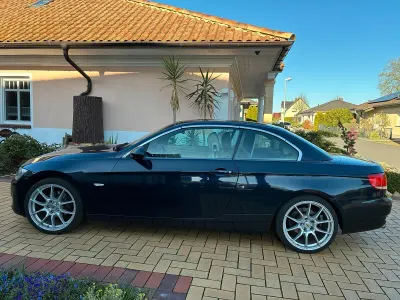 Gebraucht BMW 320 Cabriolet 170 PS (125 kW) 2008 Blau Cabrio