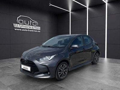 Usata Toyota Yaris Team 125 CV (91 kW) 2022 Grigio Utilitaria