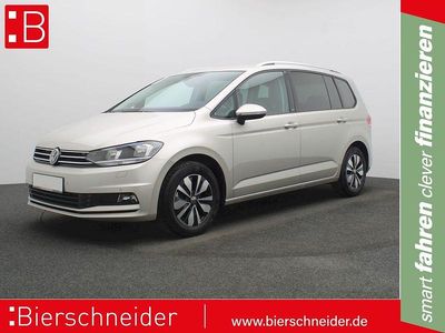 Silber Gebraucht 2024 VW Touran S Van / Kleinbus | 30.950 € (Guter Preis)
