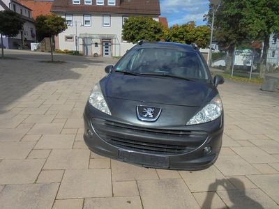 Grau Gebraucht 2008 Peugeot 2008 SUV | 1.999 € (Fairer Preis)