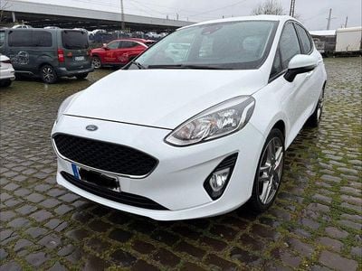 Gebraucht Ford Fiesta Cool & Connect 71 PS (52 kW) 2018 Weiß Kleinwagen