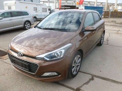 gebraucht Hyundai i20 1,4 Style Automatik Navi Kamera 1Hand LED