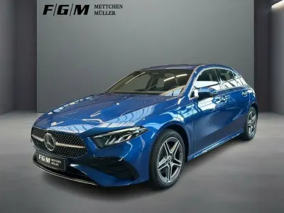 Gebraucht Mercedes A250 AMG line 163 PS (119 kW) 2024 Lack spektralblau Limousine