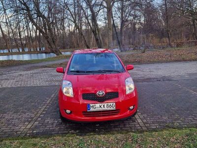 gebraucht Toyota Yaris 1.0 VVT-i