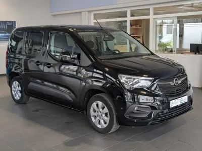 Gebraucht Opel Combo Life 131 PS (96 kW) 2022 Schwarz Van / Kleinbus