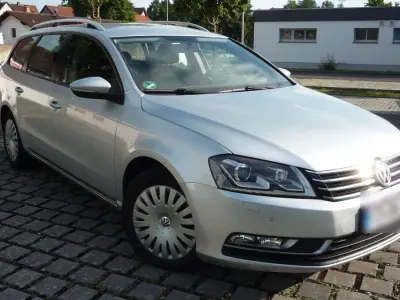 Gebraucht VW Passat 140 PS (102 kW) 2012 Silber Kombi
