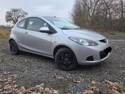 Grau Gebraucht 2009 Mazda 2 Limousine | 4.500 €