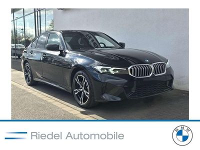 Gebraucht BMW 330e M Sport 292 PS (214 kW) 2025 Saphirschwarz metallic Limousine