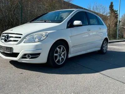 Gebraucht Mercedes B200 193 PS (141 kW) 2008 Weiß Van / Kleinbus