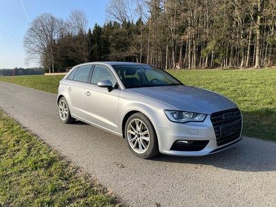 Gebraucht Audi A3 150 PS (110 kW) 2015 Silber Limousine