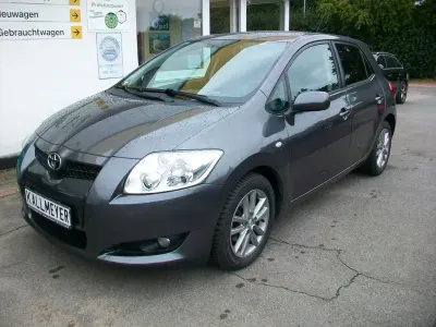 Gebraucht Toyota Auris Team 97 PS (71 kW) 2008 Grau Kleinwagen